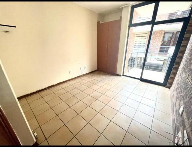 1 BEDROOM APARTMENT FOR SALE IN DASSIE RAND